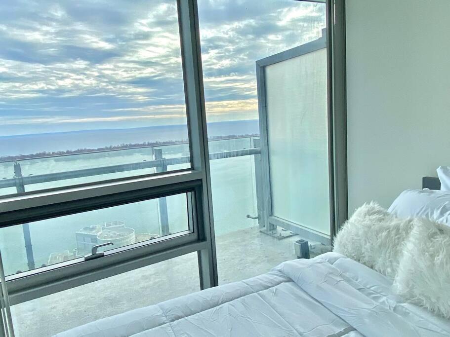 Cozy 2 Bedroom Free Parking Downtown Toronto 1Min Scotiabank Arena Tff Cn Tower Rogers Centre Union Station Εξωτερικό φωτογραφία