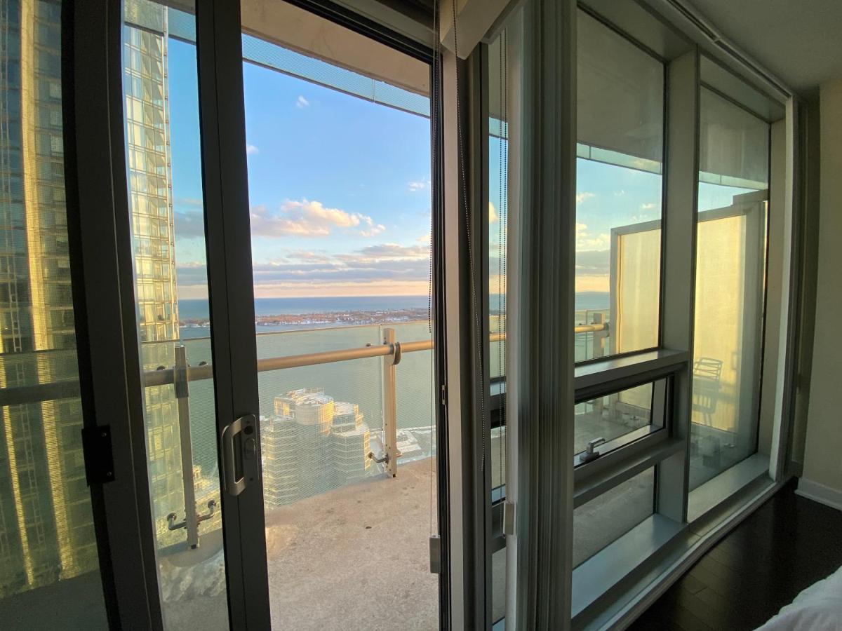 Cozy 2 Bedroom Free Parking Downtown Toronto 1Min Scotiabank Arena Tff Cn Tower Rogers Centre Union Station Εξωτερικό φωτογραφία